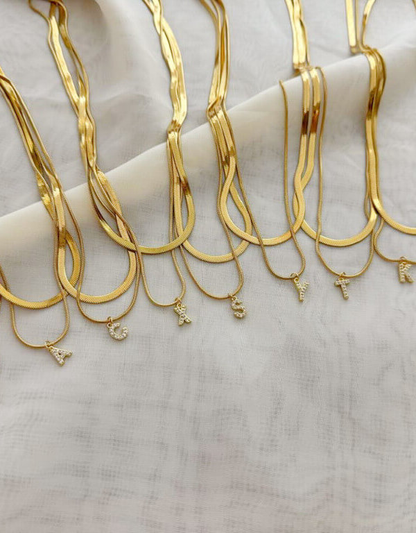 Collar Mujer Inicial Esencia