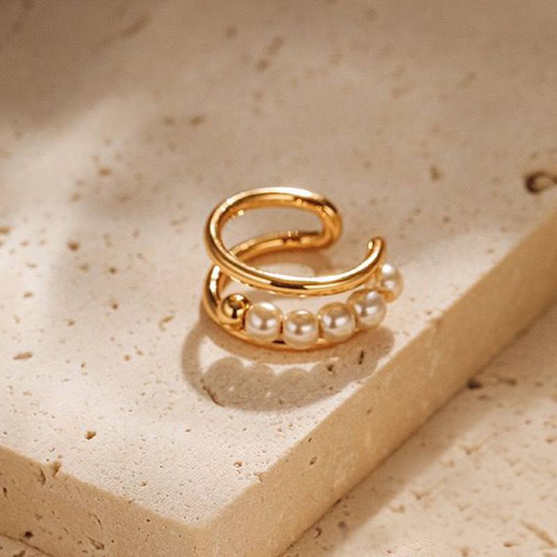 ear-cuff-perla-delicada