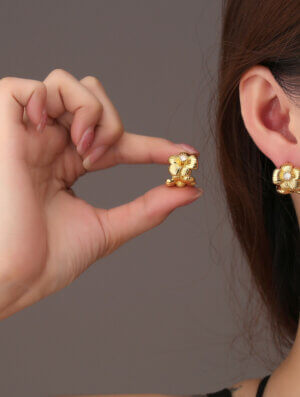 Aretes Beso de Oro