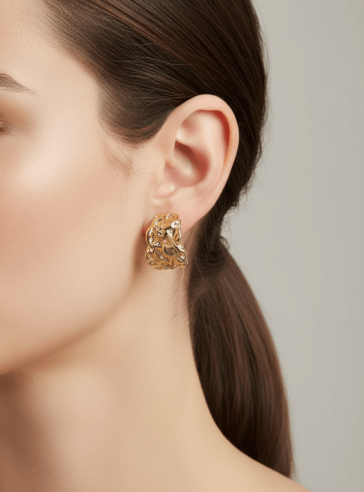 aretes-mujer-relieve-dorado-2