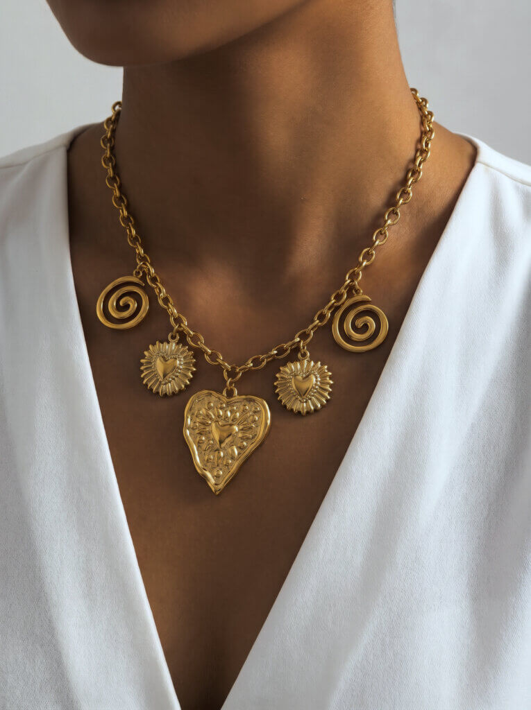 collar-acero-luz-romantica