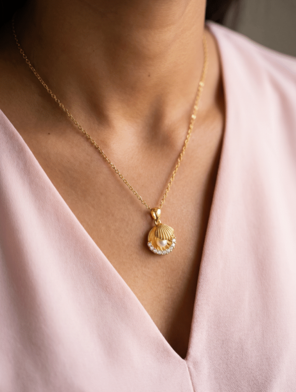 Collar Mujer Concha Luminosa