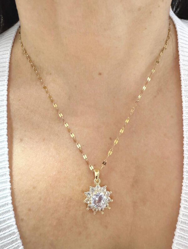 Collar Mujer Luz Blanca