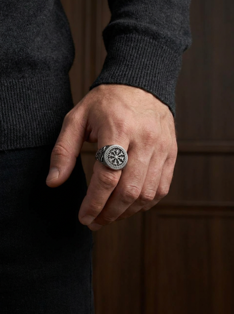 Anillo Acero Punto Cardinal